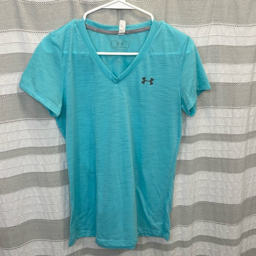 Under armour v neck